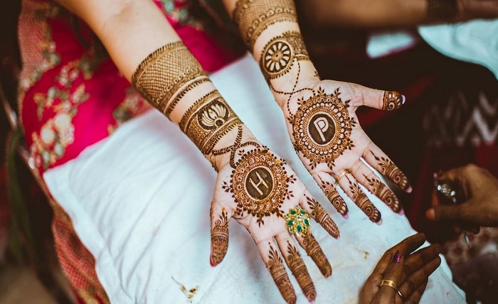 stylish instagram stylish royal front hand mehndi design